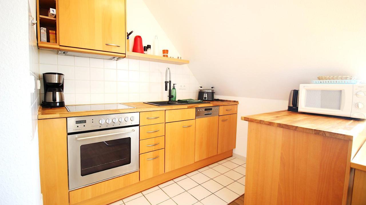 Homie Stay Zell - Apartment Mit Privatparkplatz Zell am Main Exterior photo